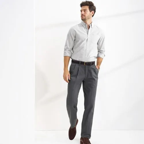 Men's No Iron Comfort Waist Traditional Fit Pleated Front Chino Pant