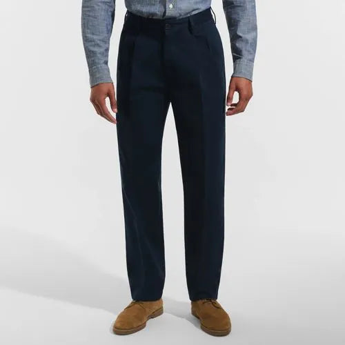 Men's No Iron Traditional Fit Pleated Front Chino Pant