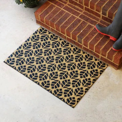 Matterly Neighburly Doormat Linear Leaf