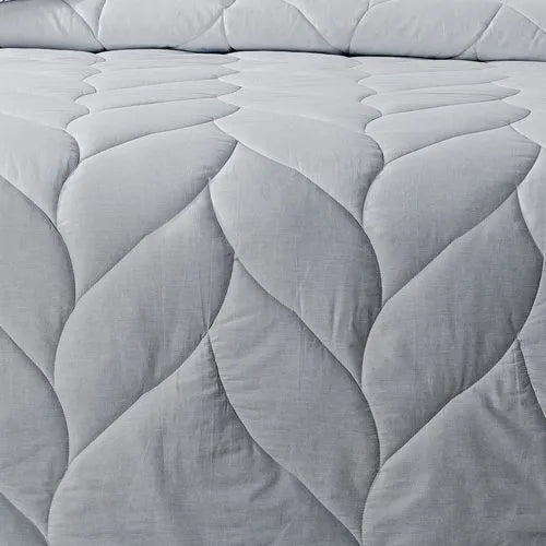 Waverly Antimicrobial Down Alternative Fleece Comforter