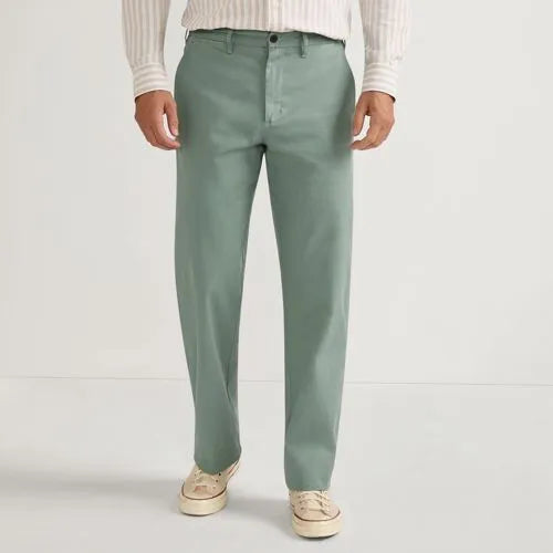 Men's Relaxed Straight Fit Knockabout Chino