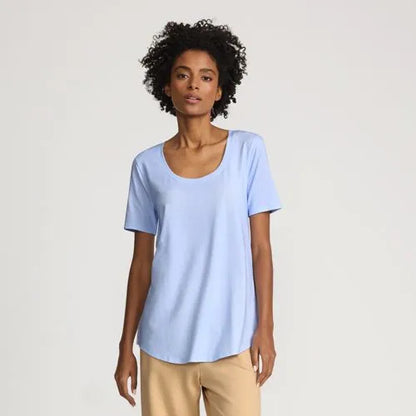 Women's Short Sleeve Power Performance Scoop Neck Curved Hem Tunic Tee