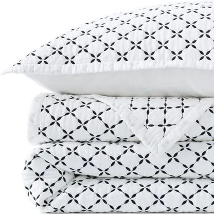 Embroidered Diamond Double Voile Quilt