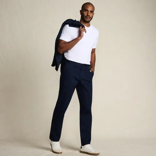 Men's Travel Kit Comfort Waist Athletic Fit Chino Pant