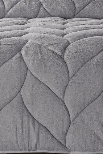 Waverly Cozy Reversible Down Alternative Fleece Comforter